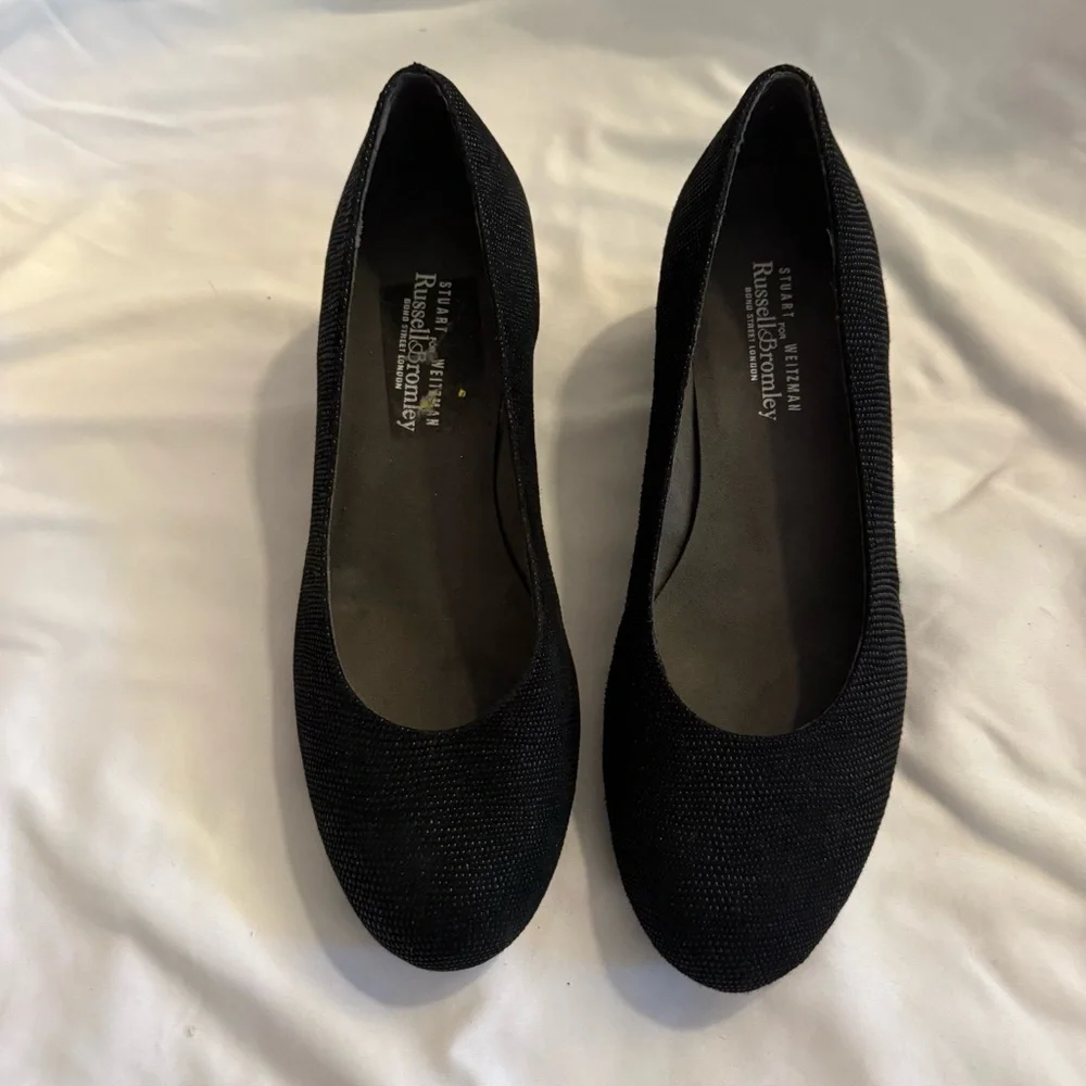 NWOT Stuart Weitzman Sojourn Goosebump Textured Wedge Heel Pumps - Picture 2 of 10